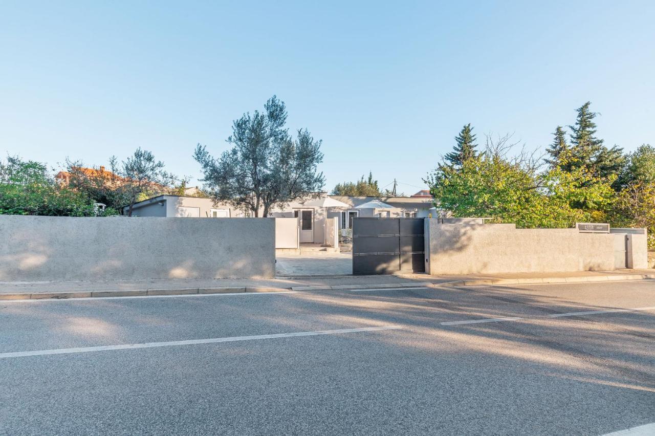 Evita Fazana Premium Studio Apartments エクステリア 写真