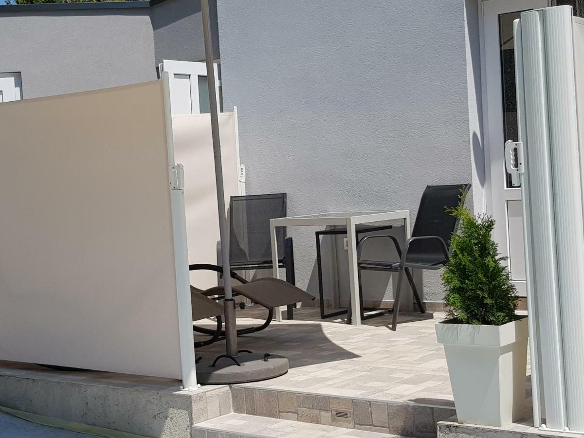 Evita Fazana Premium Studio Apartments エクステリア 写真