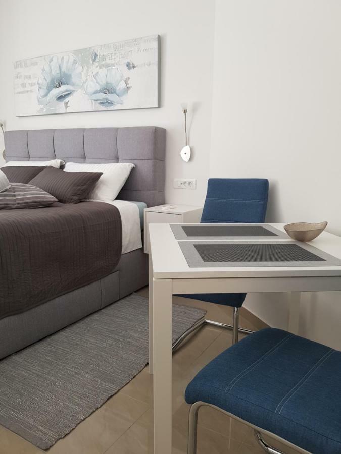 Evita Fazana Premium Studio Apartments エクステリア 写真