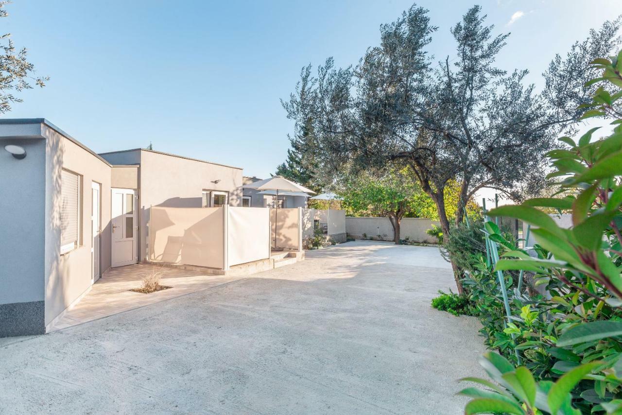 Evita Fazana Premium Studio Apartments エクステリア 写真